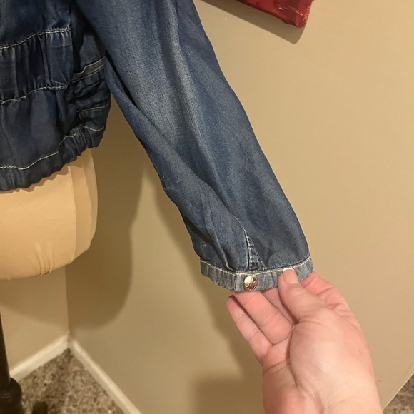 Armani Exchange Denim Hooded Women's Jacket, size Large - Picture 6 of 9